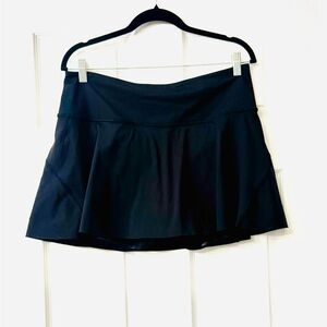 Athleta Ace 13.5”  Black  Skort